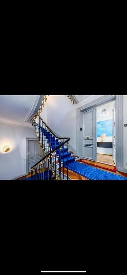 Home Sweet Home Champs Elysees Berri Paris